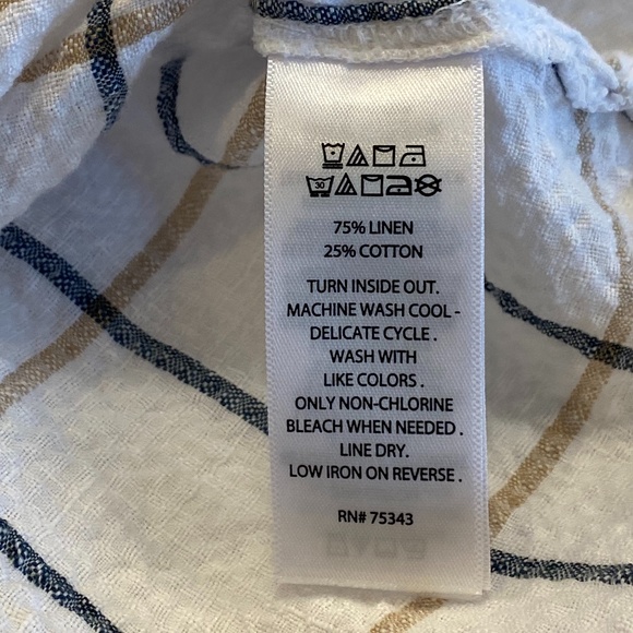 NWT Tahari Linen Windowpane V-Neck Top Size Small - Picture 8 of 8